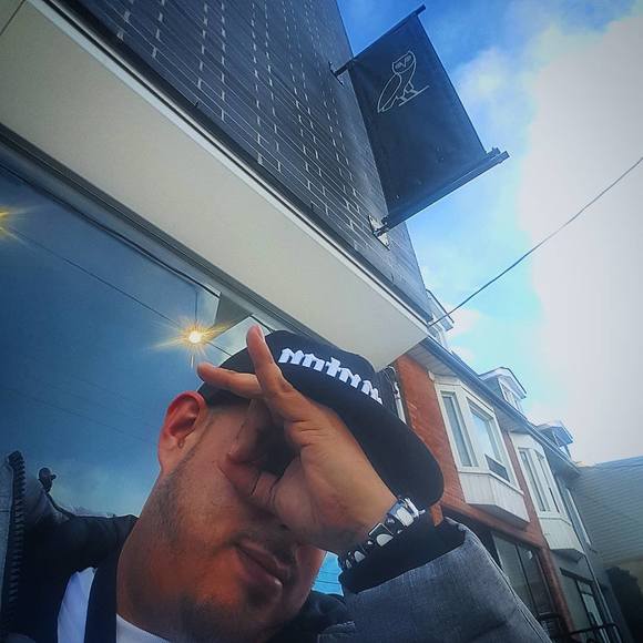 Meet your Posher, Robert - Picture 1 of 1